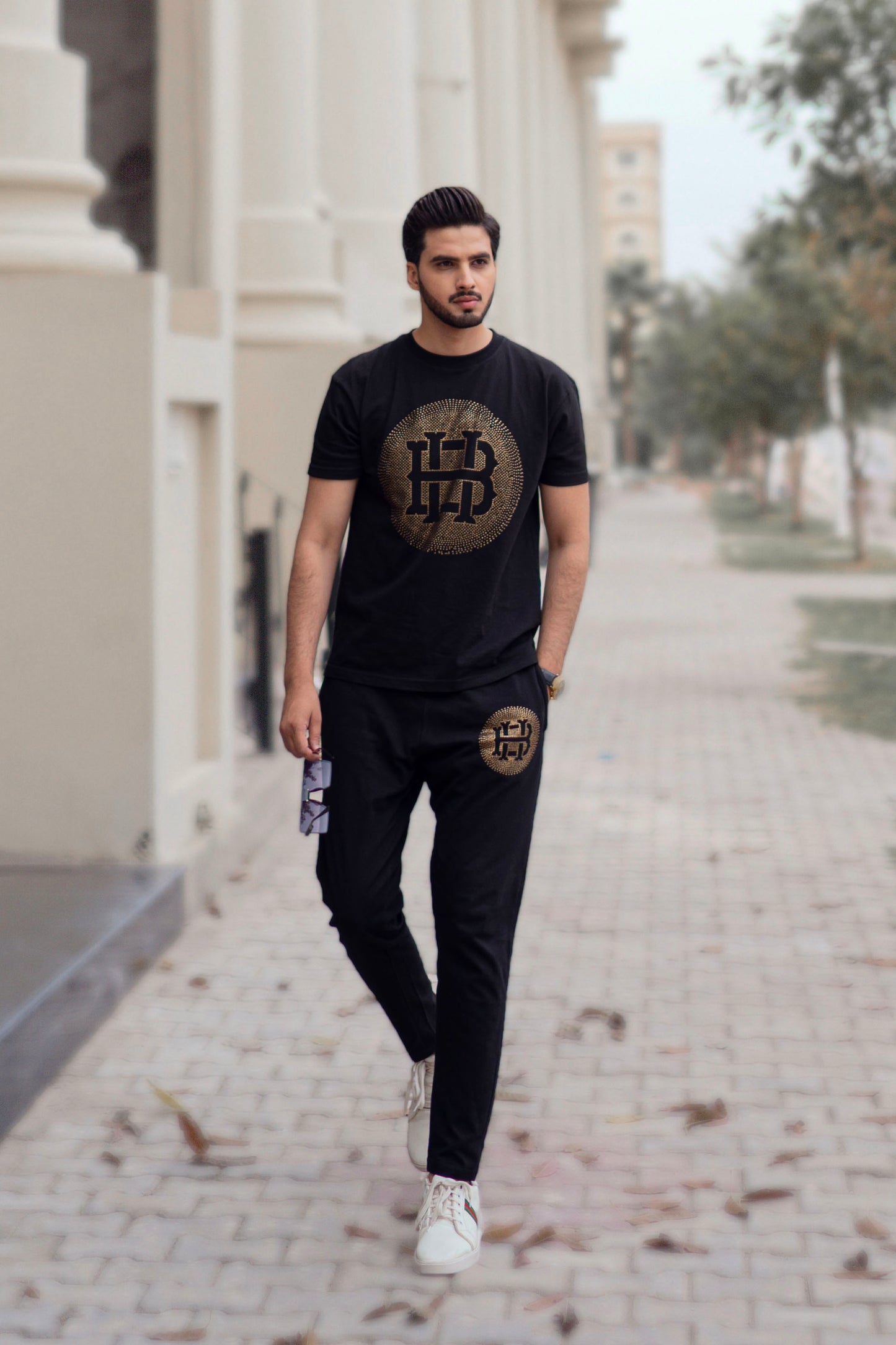 BOSS HERITAGE STONEWORK TWINSET IN BLACK